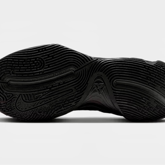 Nike Black Giannis Immortality 4 Athletic Basketball Shoes - Picture 9 of 10